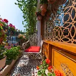Hotel Walnut Shell 3*