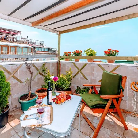 Walnut Shell Hotel 3*