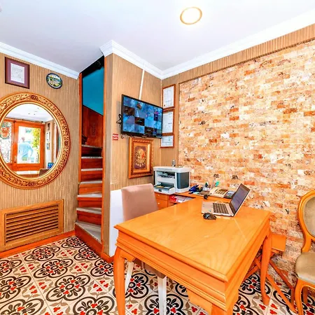 Hotel Walnut Shell Istanbul