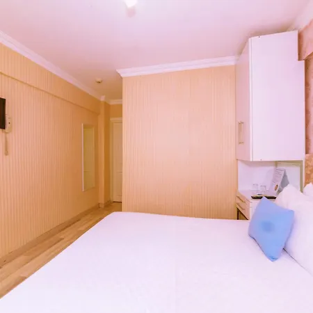 Walnut Shell Hotel 3*