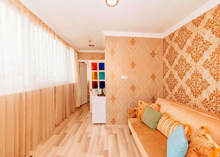 Walnut Shell 3* Istanbul